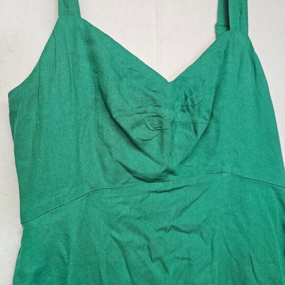 NWT Old Navy Fit & Flare Crepe Mini Dress in Green Mangrove - Picture 3 of 8